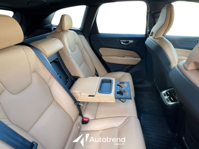 Volvo XC60  B5 235+14 CV AWD Mild Hybrid Diesel Automatico Inscription
