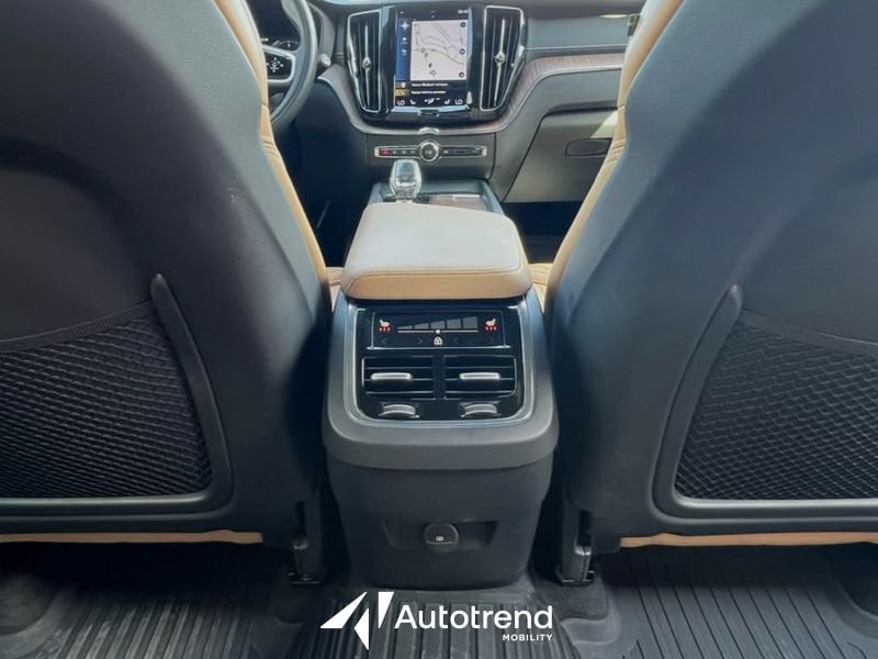 Volvo XC60  B5 235+14 CV AWD Mild Hybrid Diesel Automatico Inscription