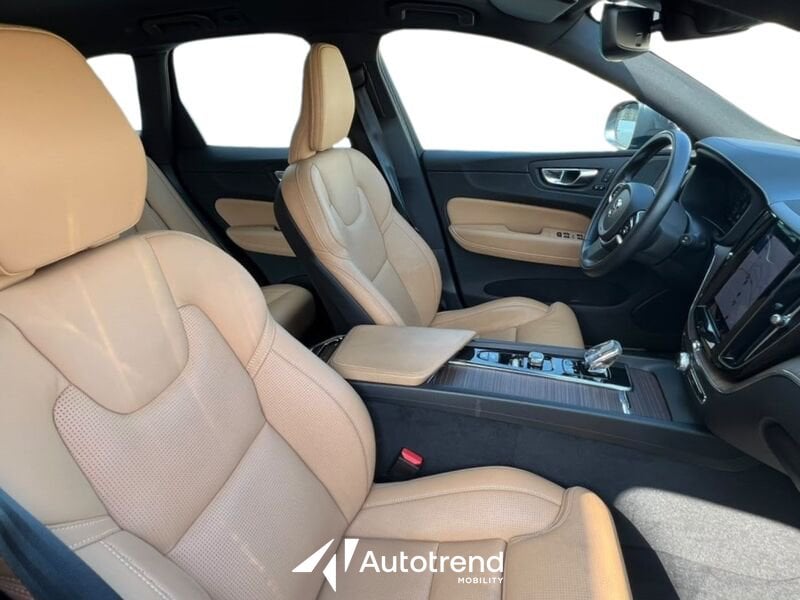 Volvo XC60  B5 235+14 CV AWD Mild Hybrid Diesel Automatico Inscription