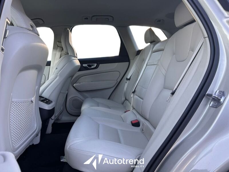 Volvo XC60  B5 235+14 CV AWD Mild-Hybrid Diesel Automatico Inscription