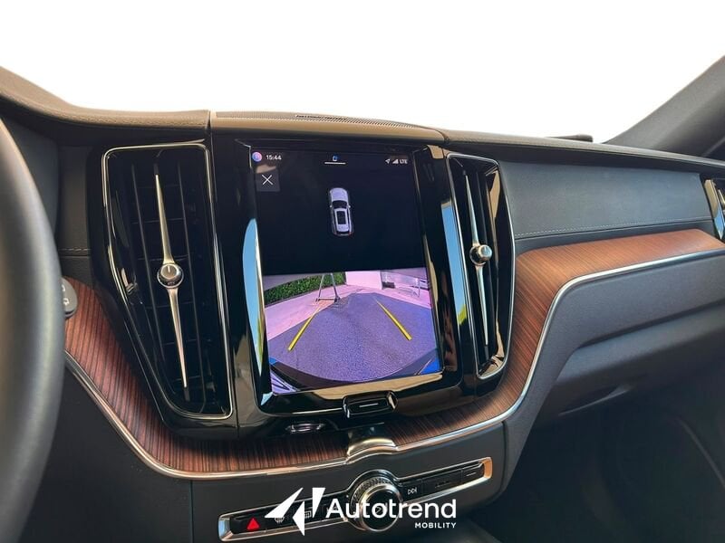 Volvo XC60  B5 235+14 CV AWD Mild-Hybrid Diesel Automatico Ultimate Dark