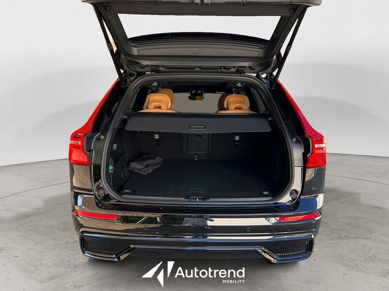 Volvo XC60  B5 235+14 CV AWD Mild-Hybrid Diesel Automatico Ultimate Dark