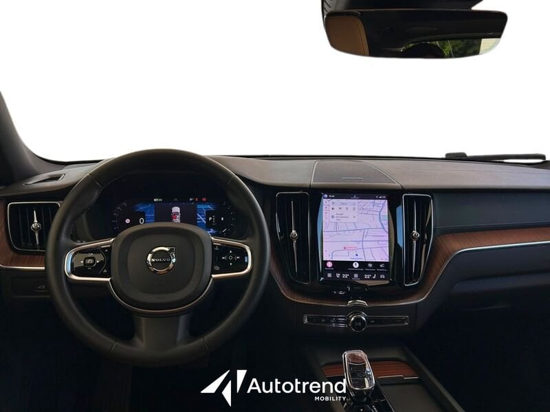 Volvo XC60  B5 235+14 CV AWD Mild-Hybrid Diesel Automatico Ultimate Dark