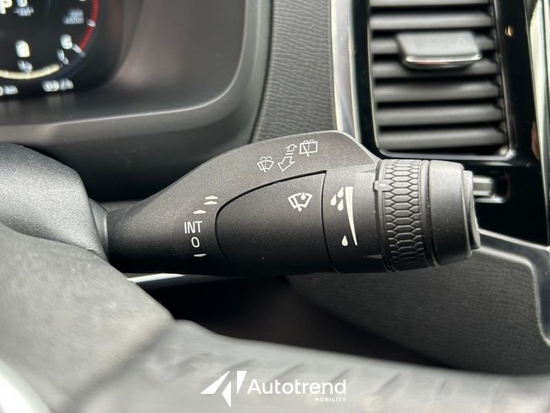 Volvo XC90  B5 235+14 CV AWD Automatica Mild Hybrid 7 Posti Business Plus