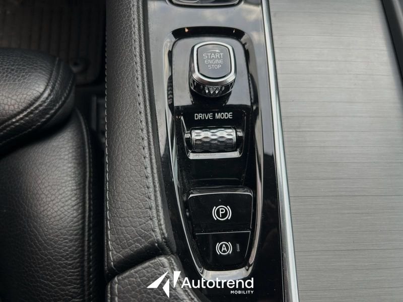 Volvo XC90  B5 235+14 CV AWD Automatica Mild Hybrid 7 Posti Business Plus