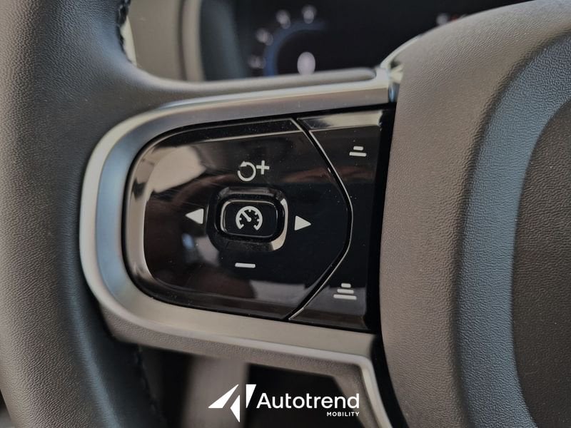 Volvo XC90  B5 235+14 CV AWD Mild Hybrid Diesel Automatico 7 Posti Core