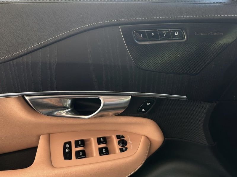 Volvo XC90  B5 235+14 CV AWD Mild Hybrid Diesl Automatico 7 Posti Plus Bright