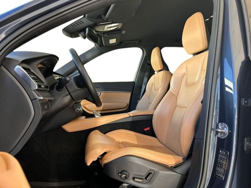 Volvo XC90  B5 235+14 CV AWD Mild Hybrid Diesl Automatico 7 Posti Plus Bright
