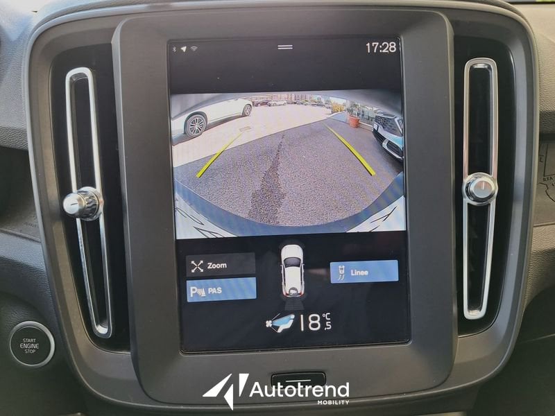 Volvo XC40  T2 129 CV Automatico Core N1 Autocarro