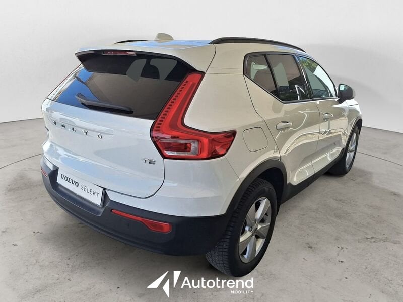 Volvo XC40  T2 129 CV Automatico Core N1 Autocarro