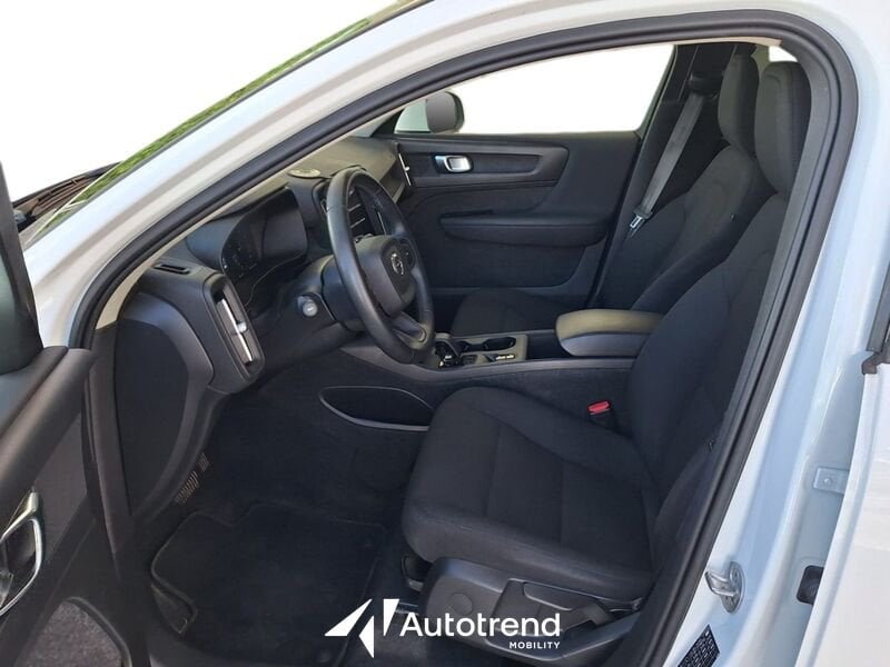 Volvo XC40  T2 129 CV Automatico Core N1 Autocarro