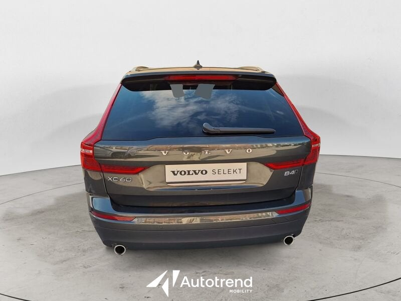 Volvo XC60  B4 197+14 CV AWD Automatica Business Plus