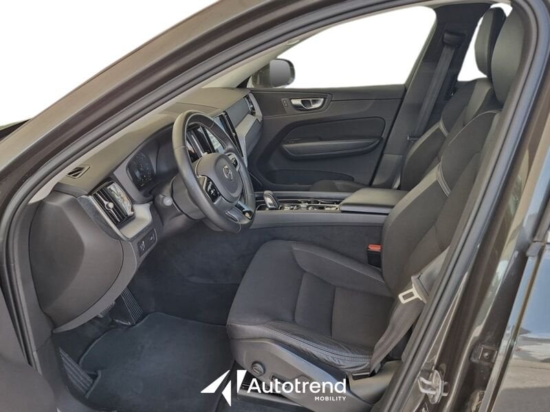 Volvo XC60  B4 197+14 CV AWD Automatica Business Plus