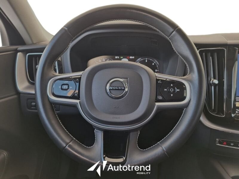 Volvo XC60  B4 197+14 CV AWD Automatica Business Plus