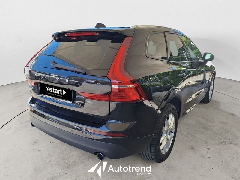 Volvo XC60  B4 197+14 CV AWD M-Hybrid Diesel Automatica Momentum