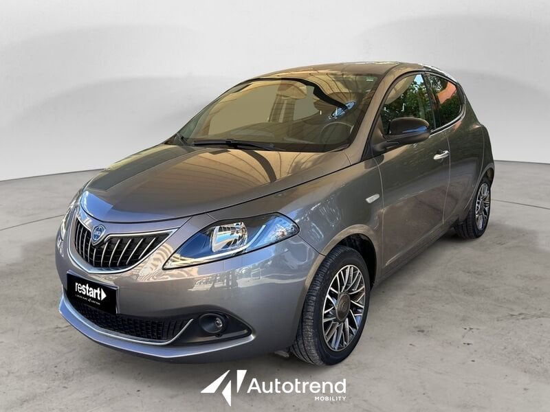 Lancia Ypsilon  1.0 FirefFly 70 CV Hybrid Oro S&S