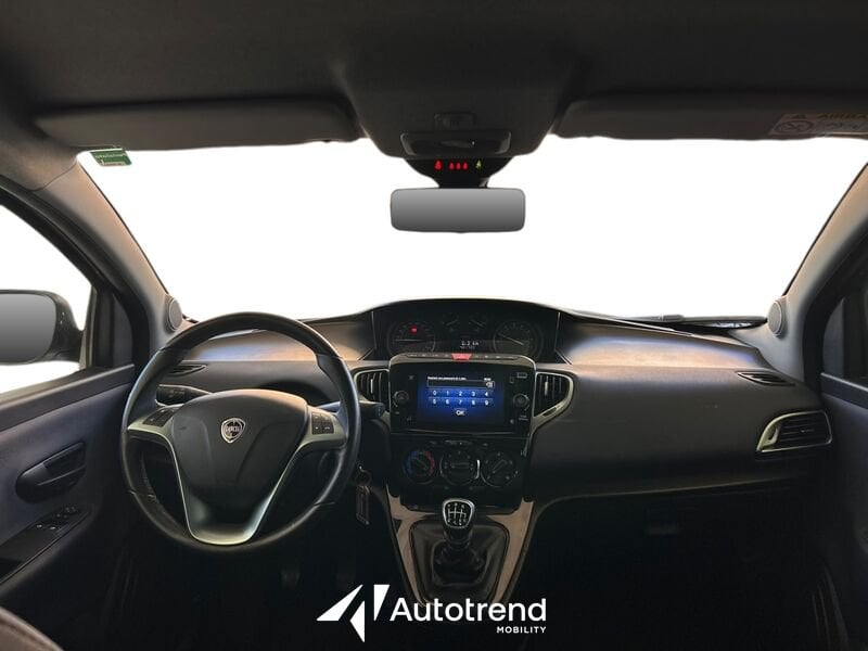 Lancia Ypsilon  1.0 FirefFly 70 CV Hybrid Oro S&S