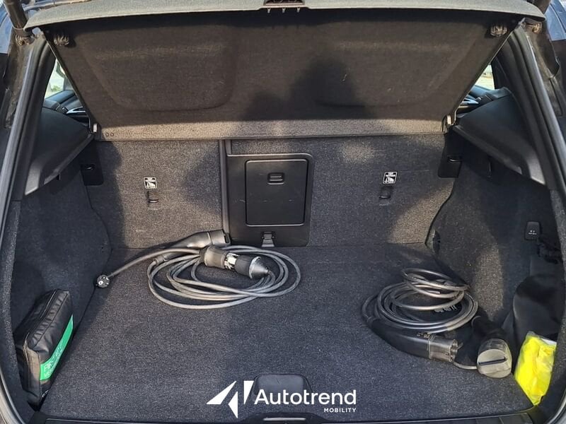 Volvo   T5 180+82 CV Plug-In Hybrid Recharge Core