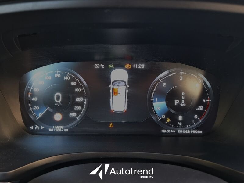 Volvo V60  B4 197+14 CV Mild Hybrid Diesel Automatica Momentum Business